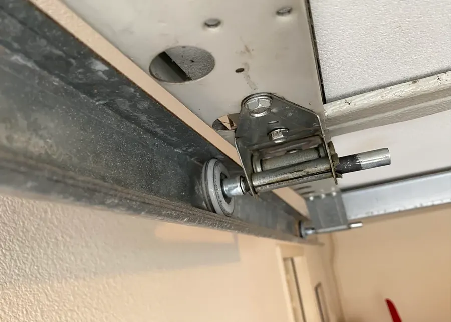 Garage Door Roller Repair Milwaukie Garage Door Roller Repair Milwaukie